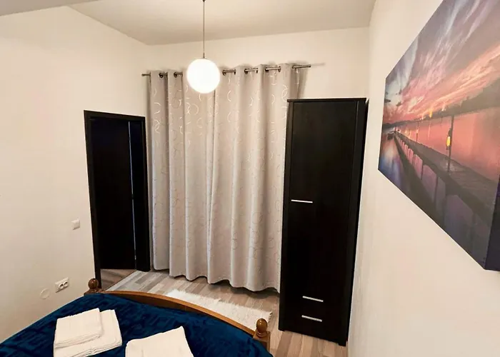 Holidayhaven 2 Rooms Near Palas Mall