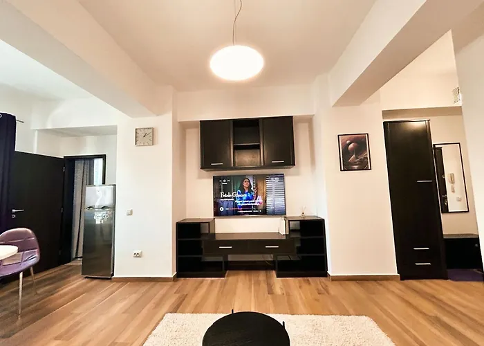 Holidayhaven 2 Rooms Near Palas Mall